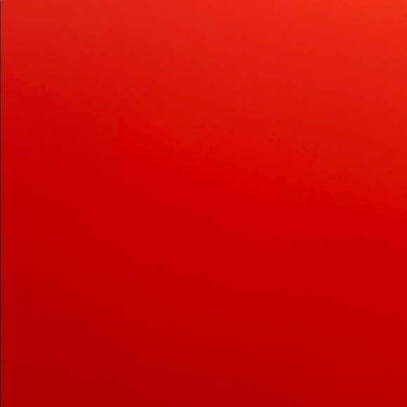 Meet your Posher, Allie - Picture 1 of 1